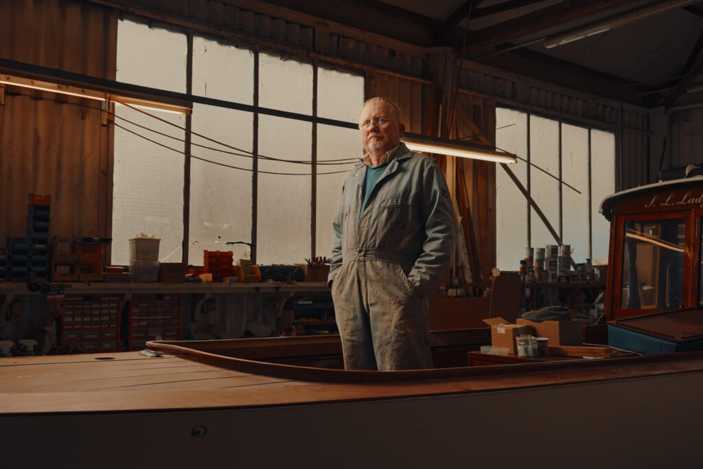 090424_wottons_16835_