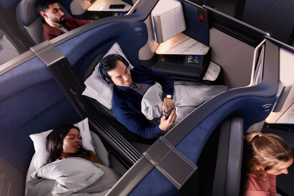 PG X UAL_SHOT_04_v9_rs (1)