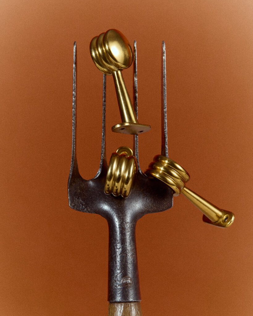 SHOT 002_MGCO_ESSENTIALS_CAMPAIGN_23_07_2025_020_WR