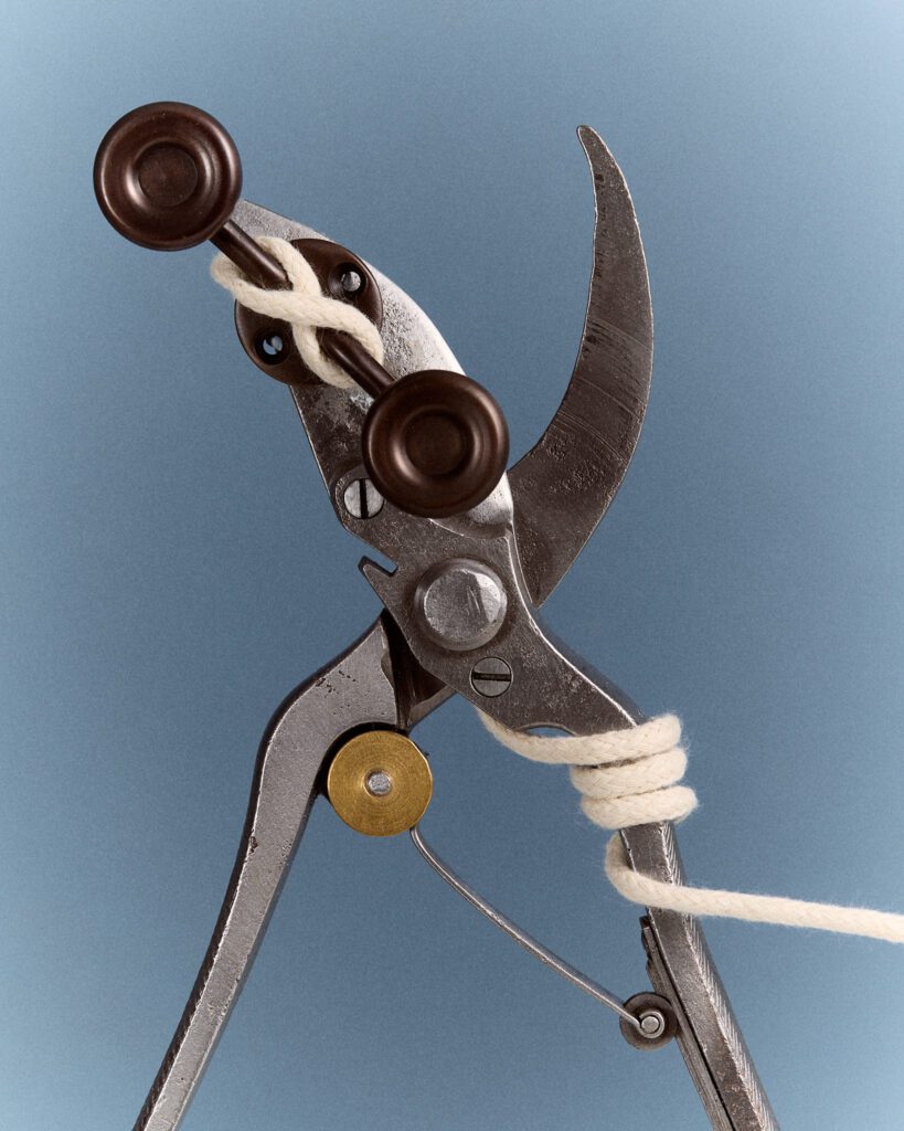 SHOT 010_MGCO_ESSENTIALS_CAMPAIGN_23_07_2025_014_WR (1)