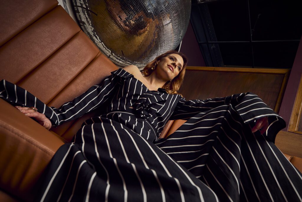 Kat Eaton - 202553001 1 1 1