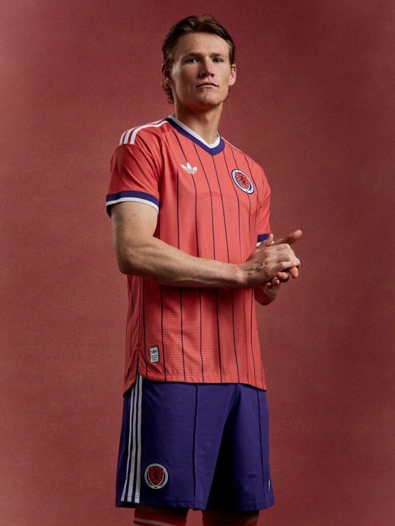 Unmarked_Scotland_awaykit0061