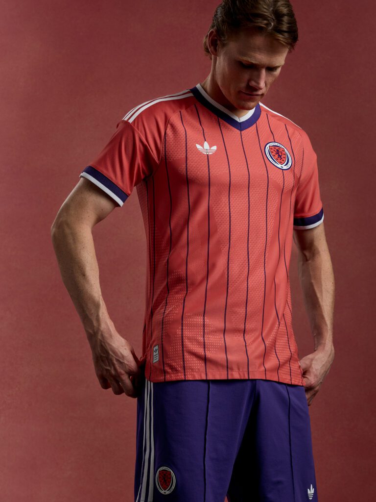 Unmarked_Scotland_awaykit0072